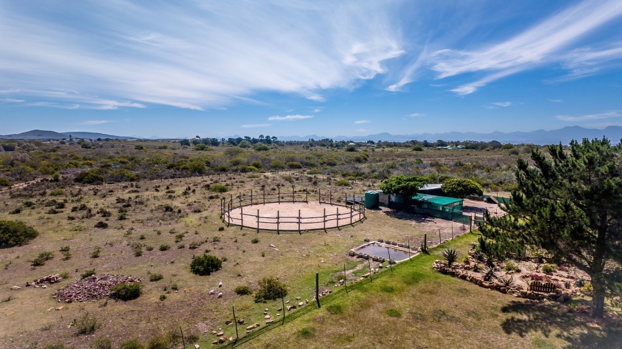 5 Bedroom Property for Sale in Hartenbos Central Western Cape